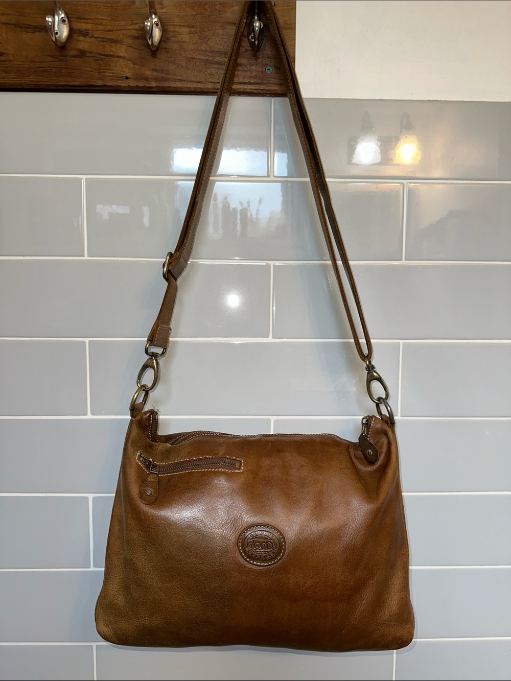 Vintage Roots Tan Leather Messenger Bag